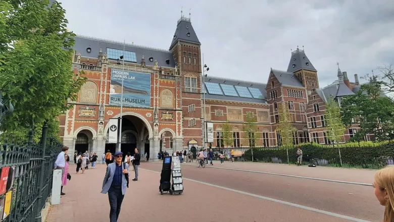 Amsterdam's Rijksmuseum, part of the 'Amsterdam in a Day' tour with Walks, a day tour brand. Photo Credit: Walks